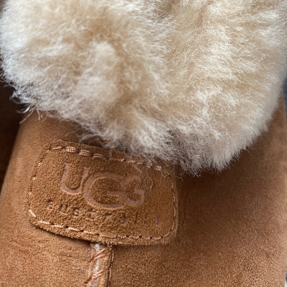 UGG Brown and Cream Women's Slippers - Picture 3 of 8